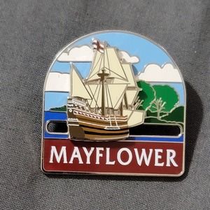 Vtg Mayflower Pilgrim Ship 3D Sliding Lapel Pin Plymouth Rock